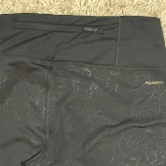 Adidas Black Climawarm Performance Leggings / Tights with rose / floral pattern - Picture 5 of 8